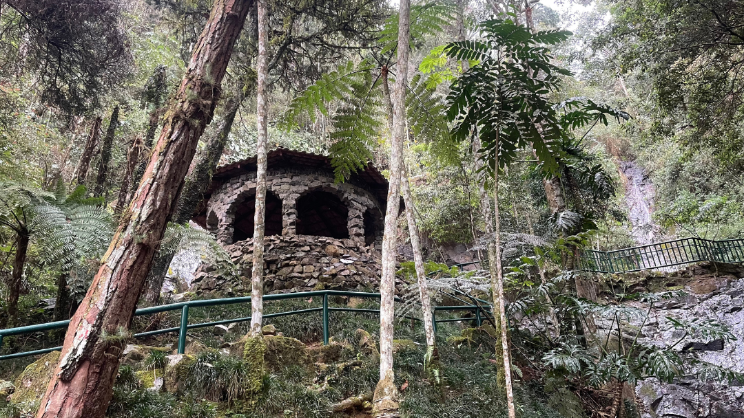 Fontes de Amores, Pocos de Caldas, Brazil